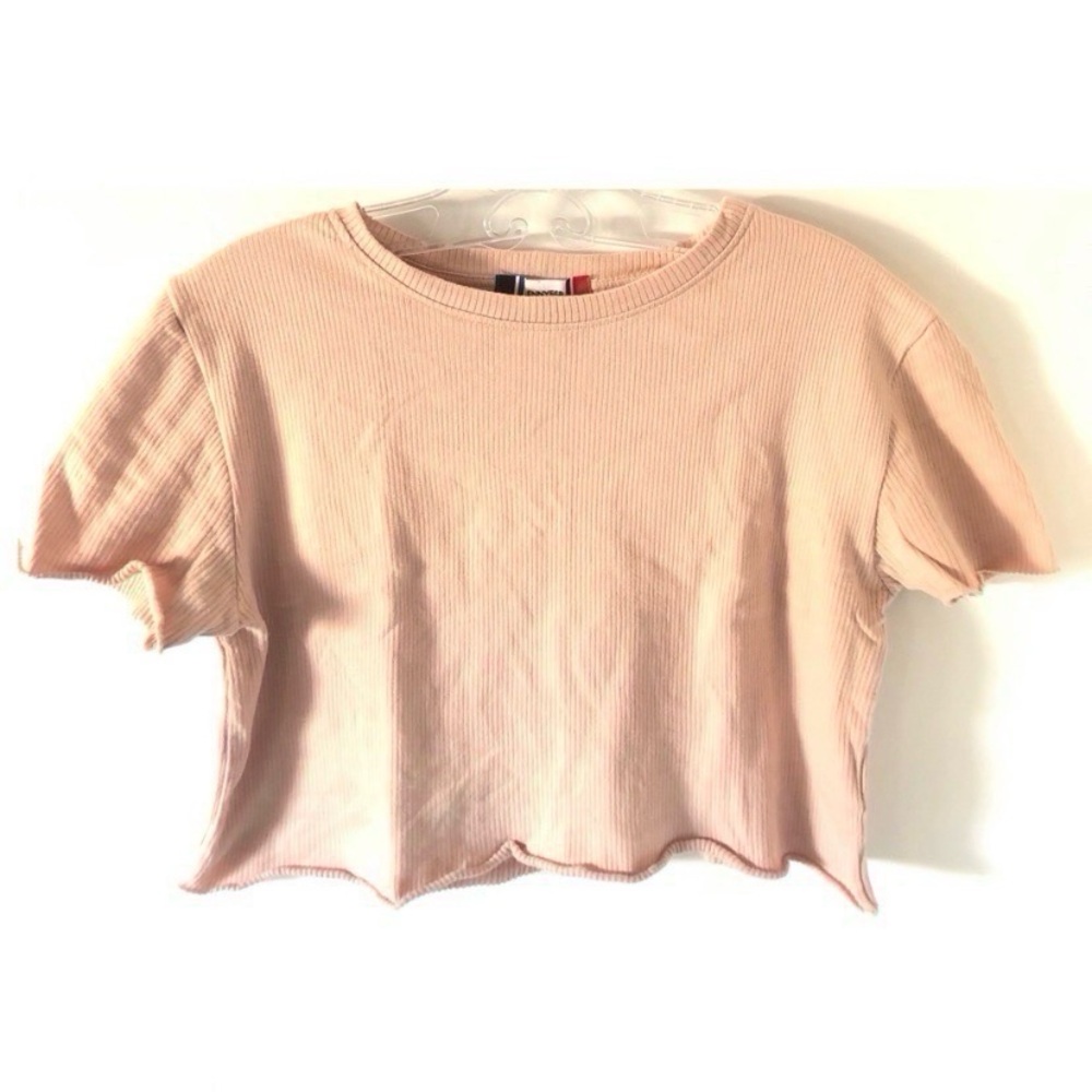Pink Ribbed Crop Top - Picture 2 of 5